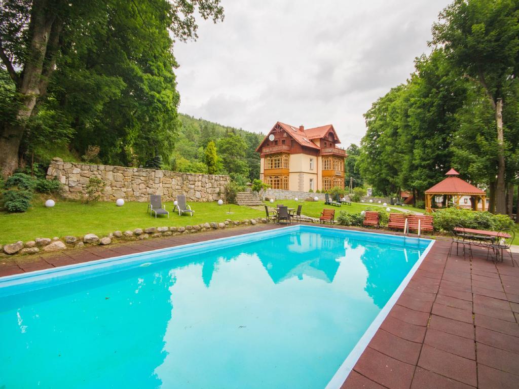 Bed and Breakfast Willa Jagniatkow Экстерьер фото